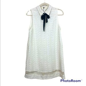 ALICE + OLIVE White Lace Collared Ribbon Dress S